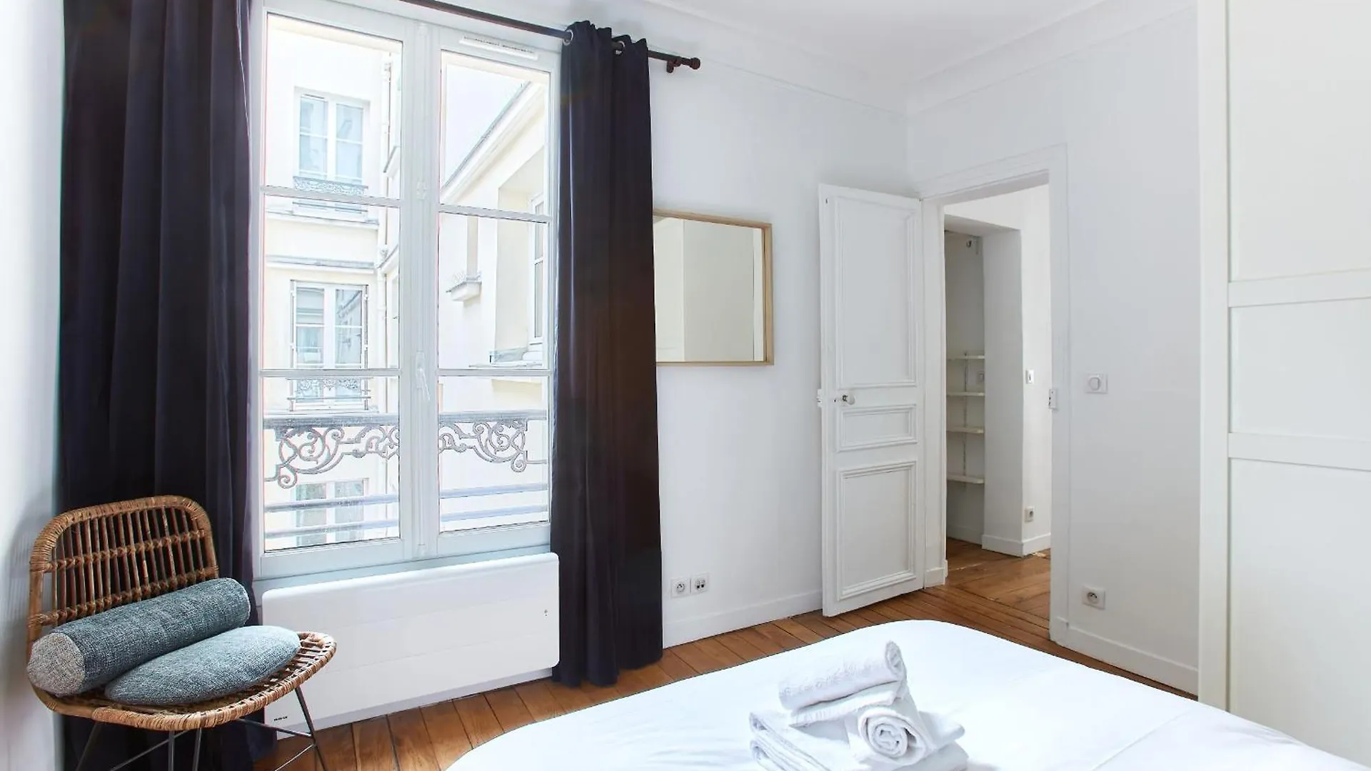 Montmartre 2Br Apartment