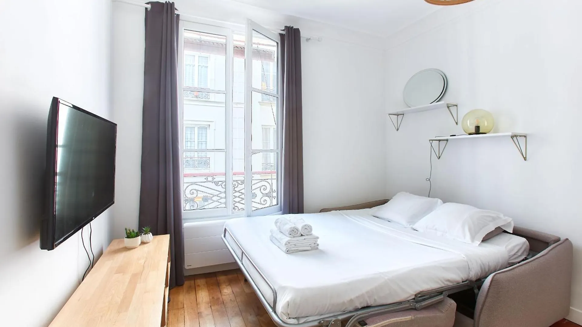 شقة Montmartre 2Br Apartment باريس