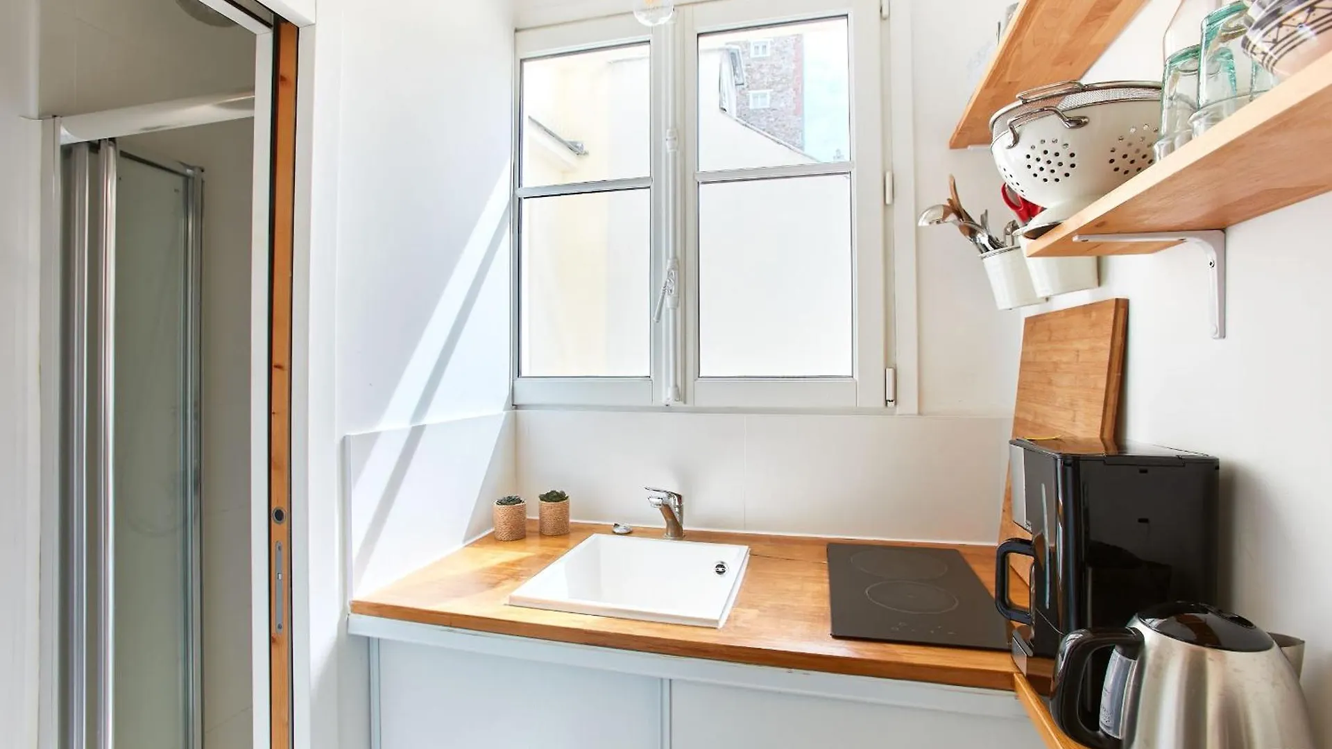 Montmartre 2Br Apartment شقة
